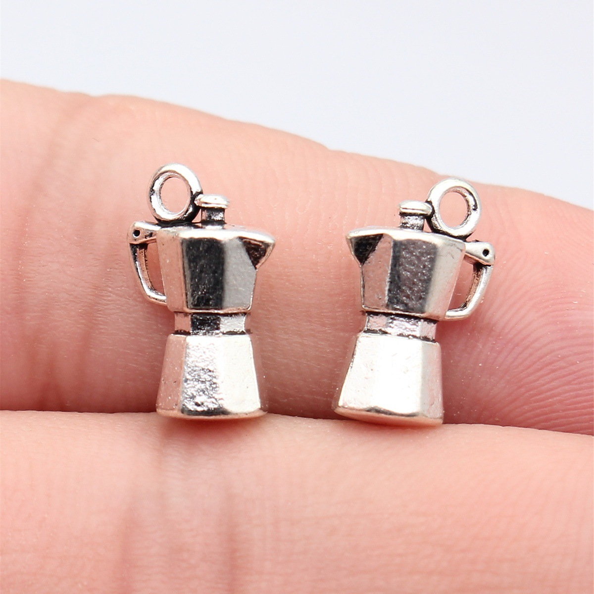 20 piezas de dijes colgantes 3 - Vintage Tech Accessories reseña y precio